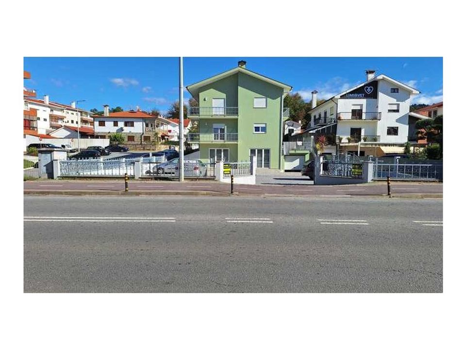 L'establiment comercial a Ponte de Lima, Viana do Castelo - foto 2