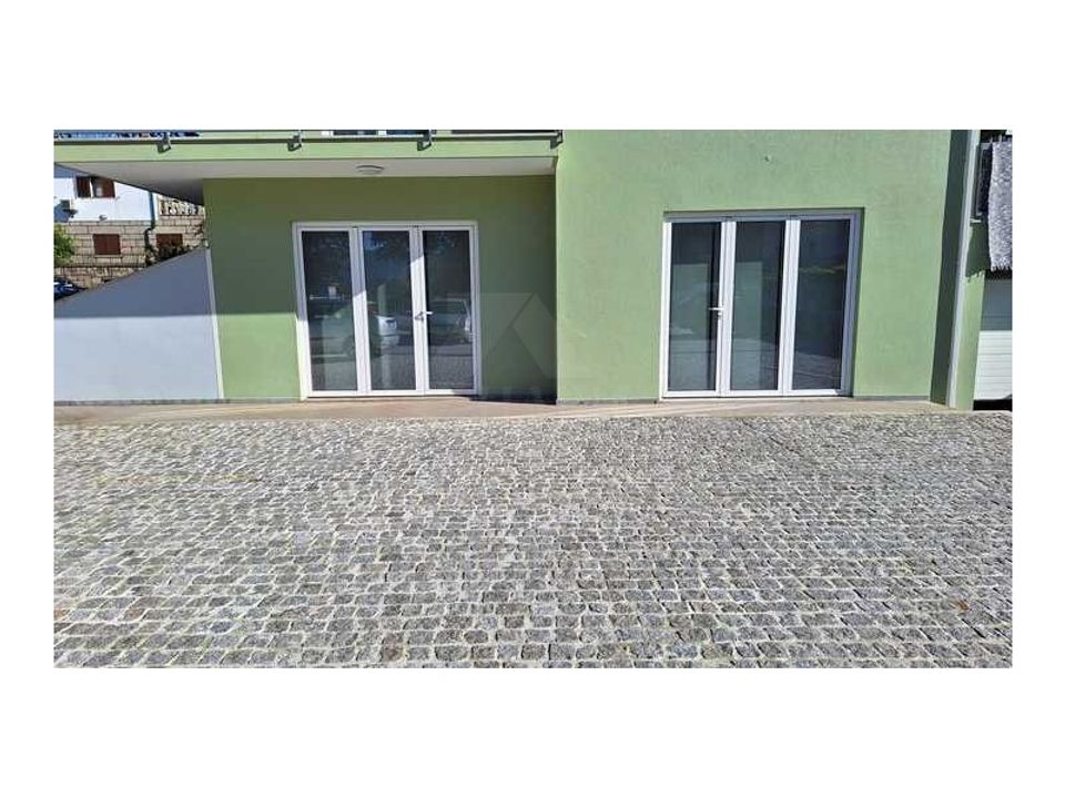 L'establiment comercial a Ponte de Lima, Viana do Castelo - foto 1