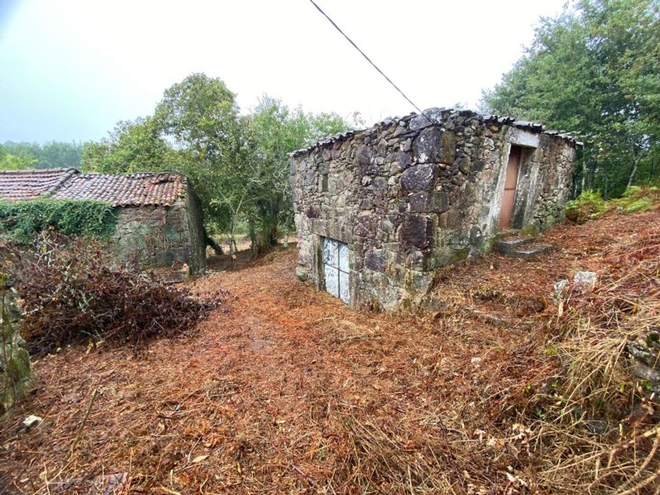 Ruinere i Paredes de Coura, Viana do Castelo - foto 3