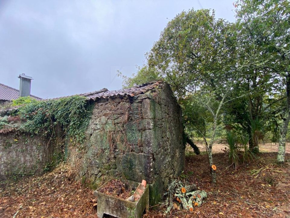 Ruinere i Paredes de Coura, Viana do Castelo - foto 5