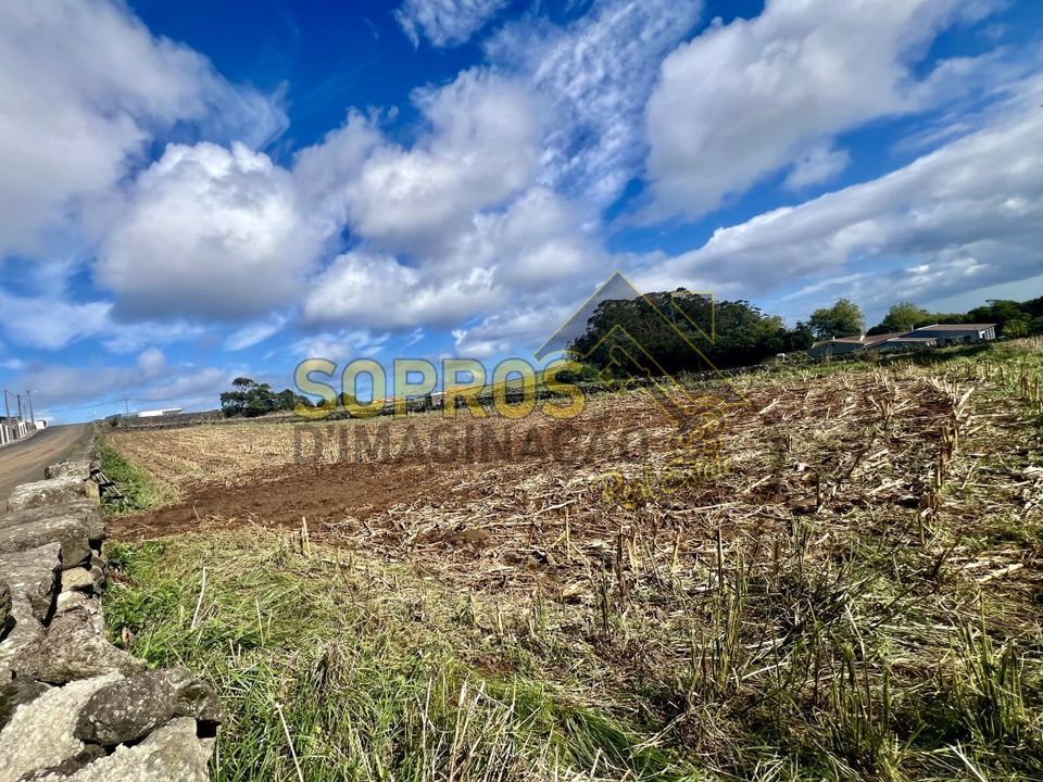 Helårsgrund i Vila da Praia da Vitoria, Terceira - foto 1