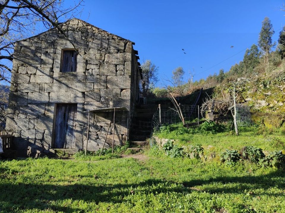 Ruinere i Oliveira do Hospital, Coimbra - foto 2