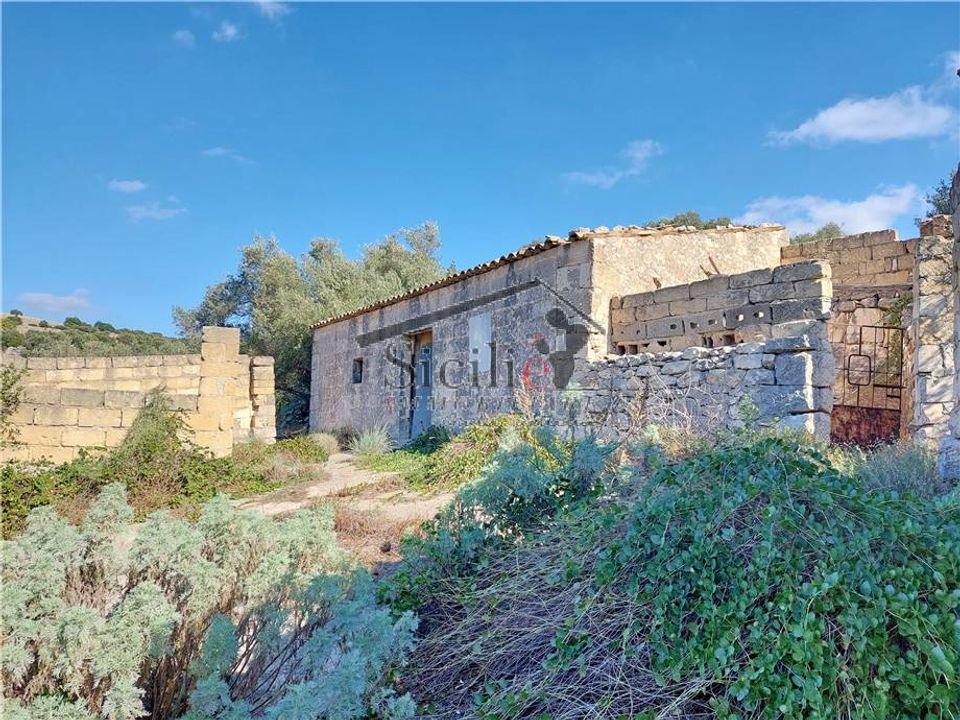 Landejendom i Ragusa, Ragusa - foto 1