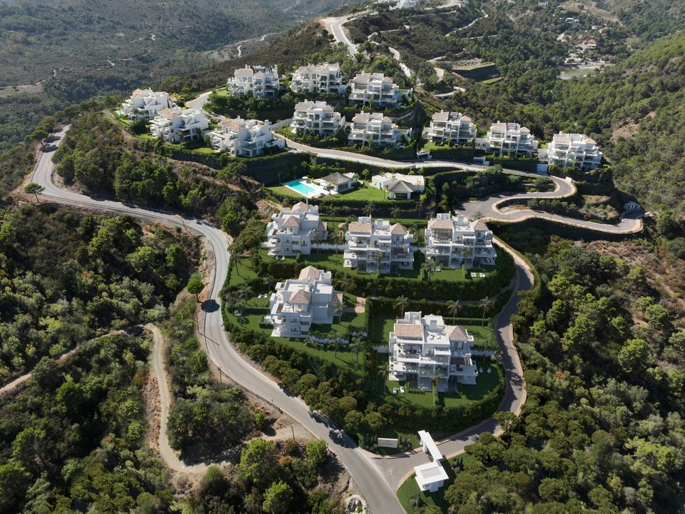 Lejlighed i Benahavis, Malaga - foto 1