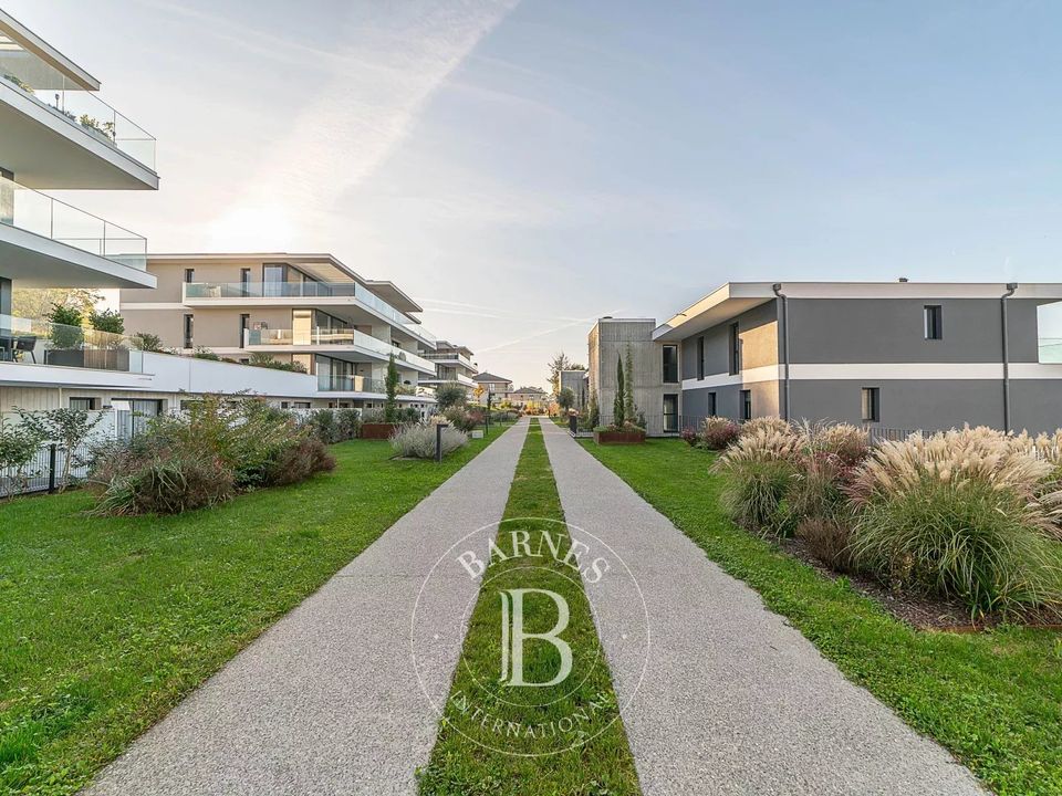 Lejlighed i Evian-les-Bains, Haute-Savoie - foto 1