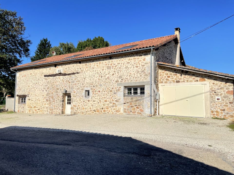 Villa i Saint-Maurice-des-Lions, Charente - foto 1