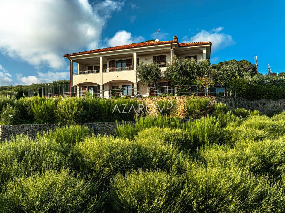 Villa i Vallecrosia, Imperia - bilde 1