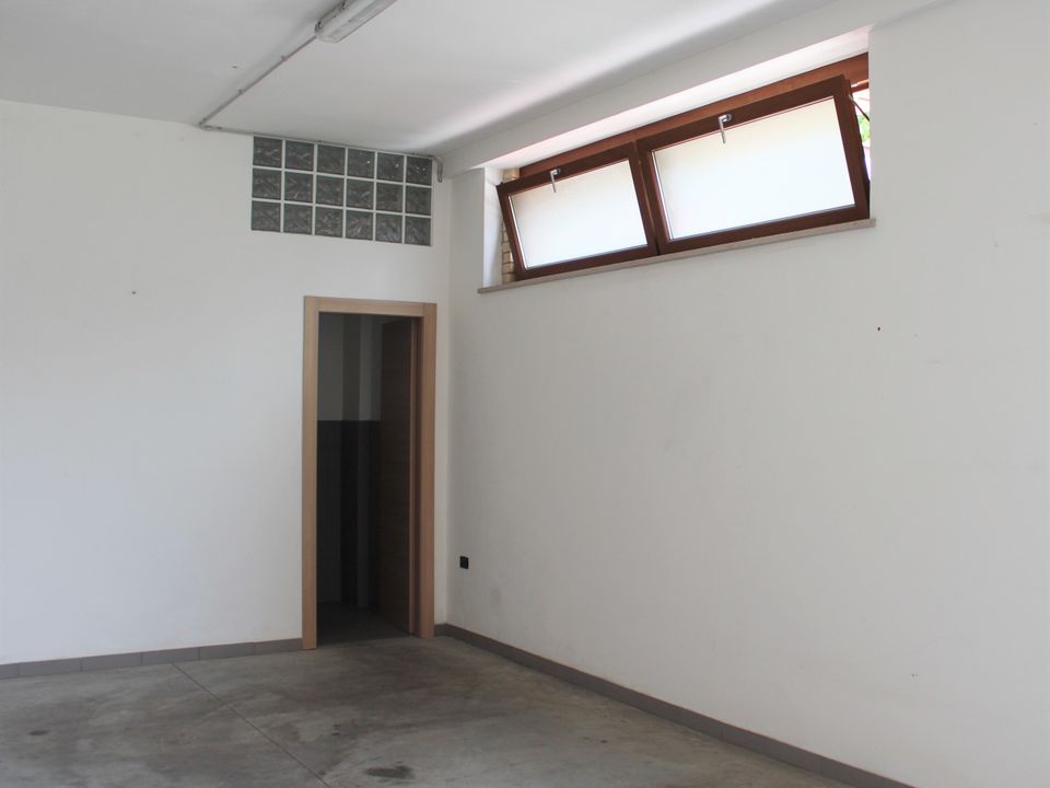 Garage in Lanciano, Chieti - photo 3