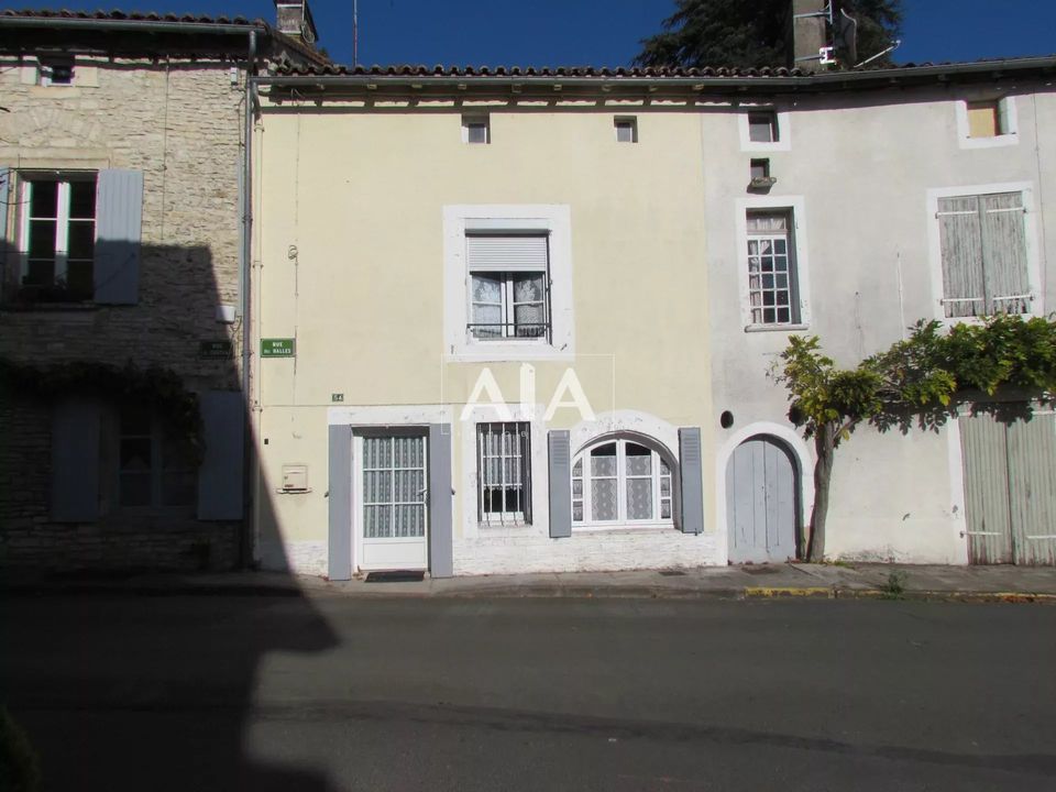 Rekkehus i Verteuil-sur-Charente, Charente - bilde 1
