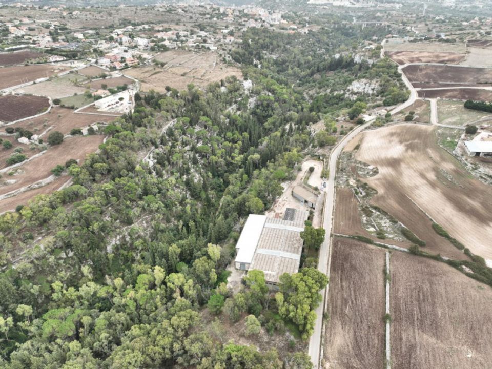 Erhvervsejendom i Modica, Ragusa - foto 1