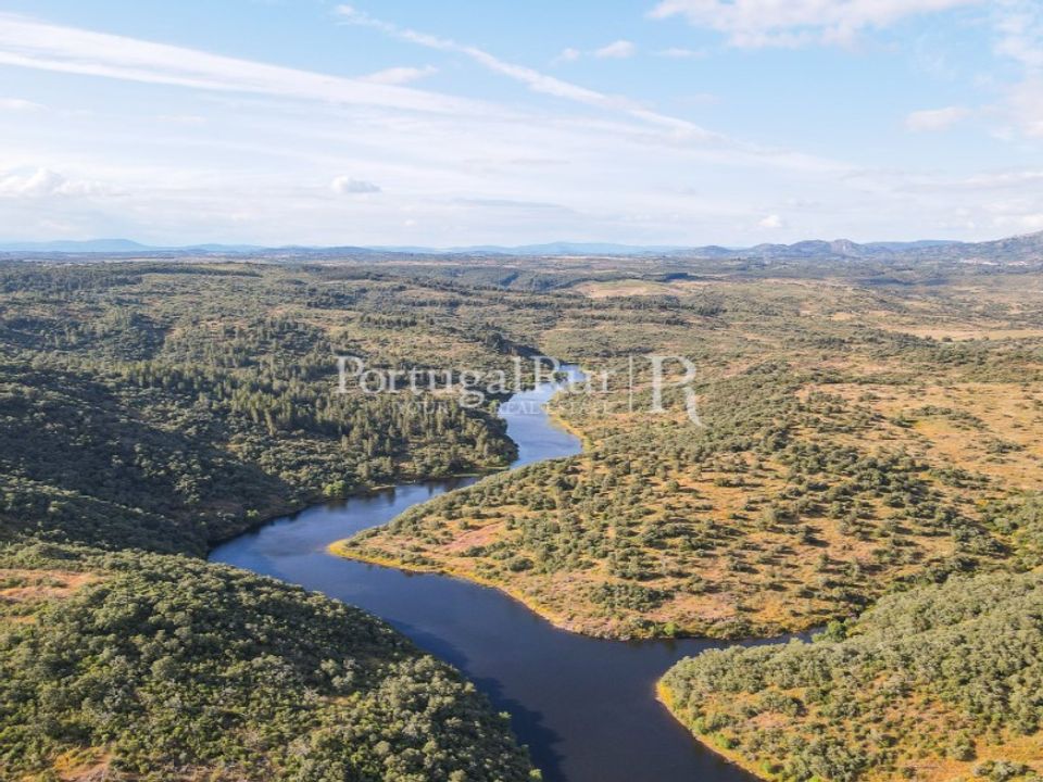 Tomt i Monsanto e Idanha-a-Velha, Castelo Branco - bilde 1