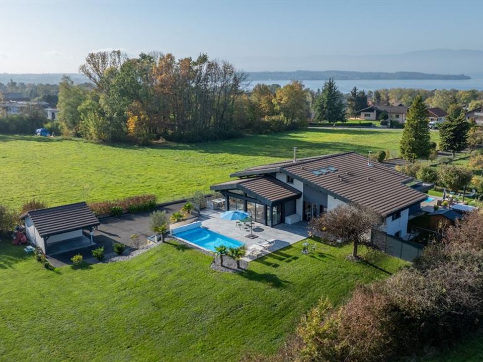 Villa i Anthy-sur-Léman, Haute-Savoie - foto 1