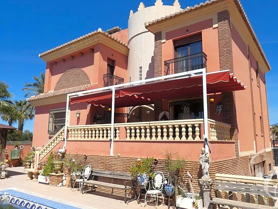 Villa i Granada, Granada - foto 1