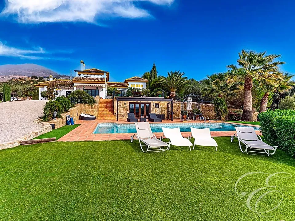 Villa i Villanueva De La Concepcion, Malaga - foto 2