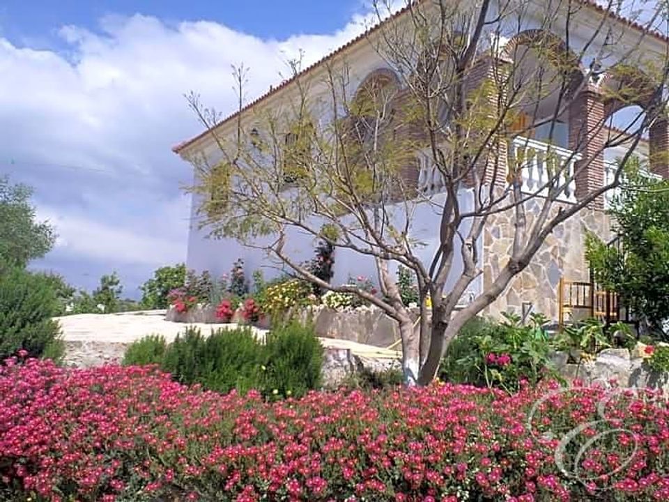 Landejendom i Canillas De Aceituno, Malaga - foto 1