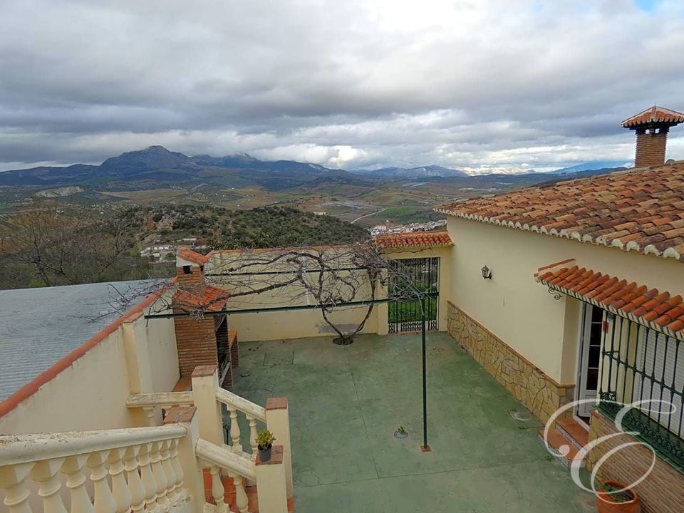 Landejendom i Casabermeja, Malaga - foto 1