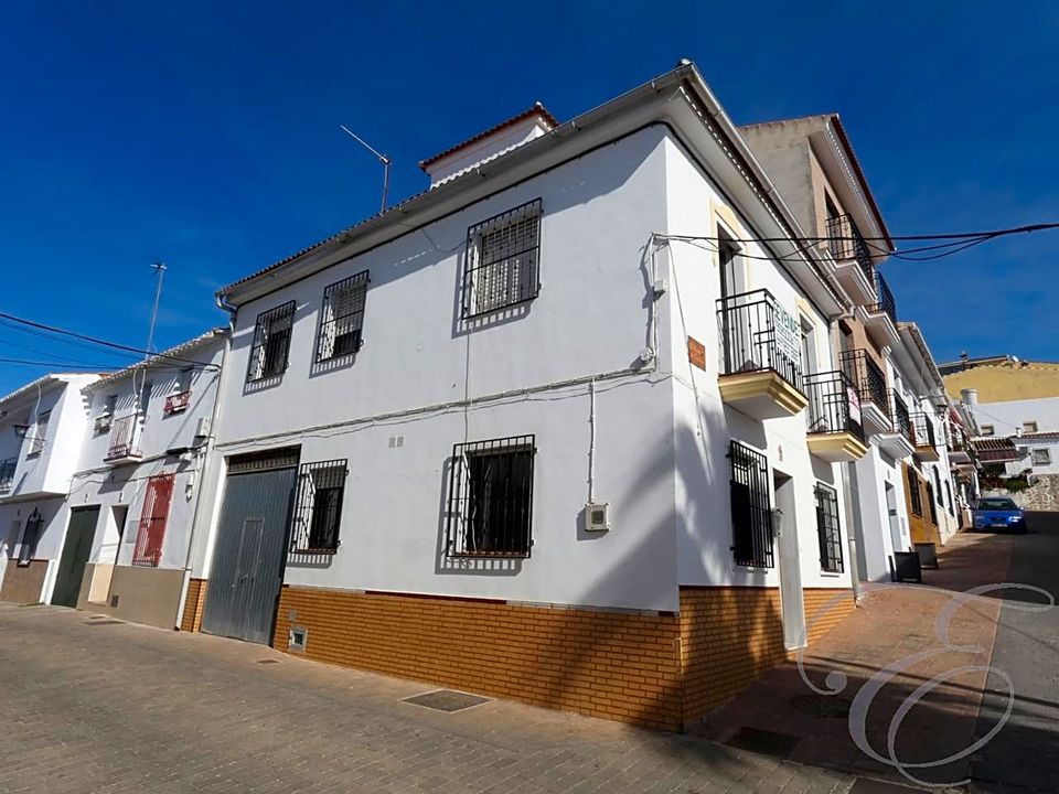 Casa de pueblo en Periana, Malaga - foto 1