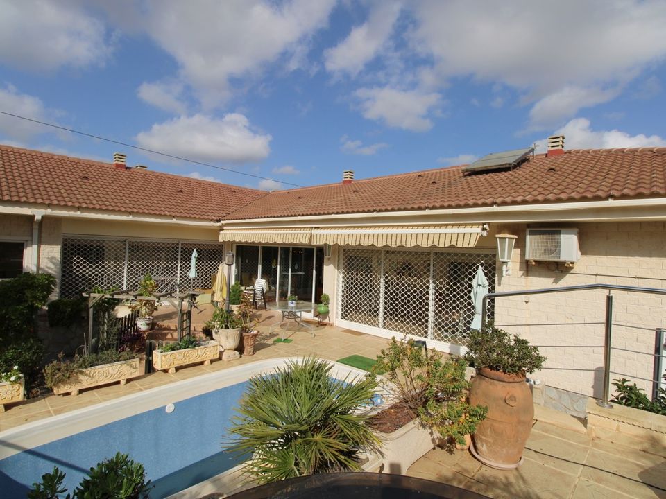 Villa i Dehesa De Campoamor, Alicante - foto 1