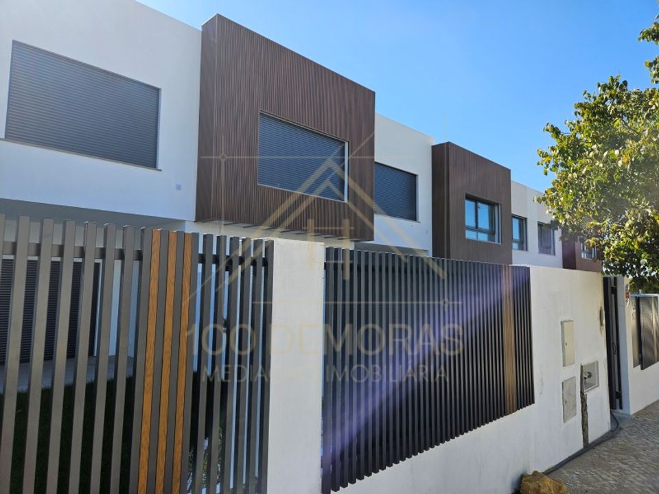 Rækkehus i Rio de Mouro-Estacao, Lisbon - foto 2
