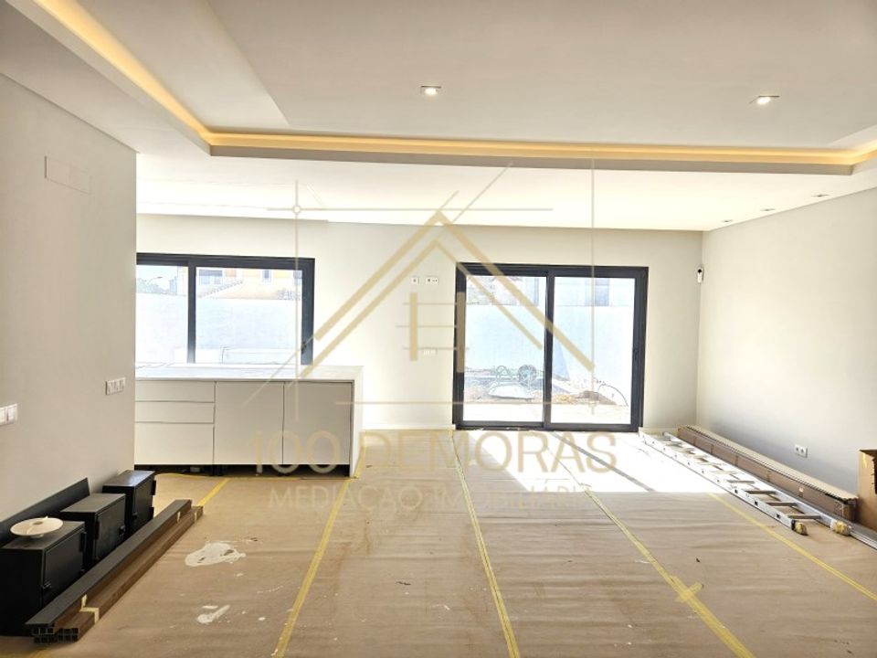 Rækkehus i Rio de Mouro-Estacao, Lisbon - foto 4