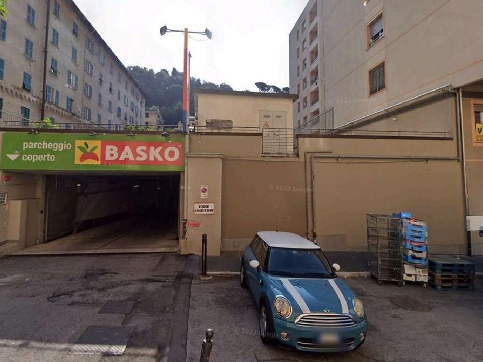 Garage i Genoa, Genoa - foto 3