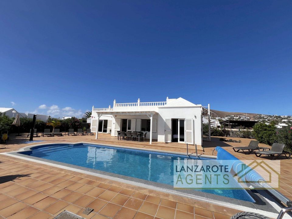 Villa i Playa Blanca (Yaiza), Lanzarote - foto 1