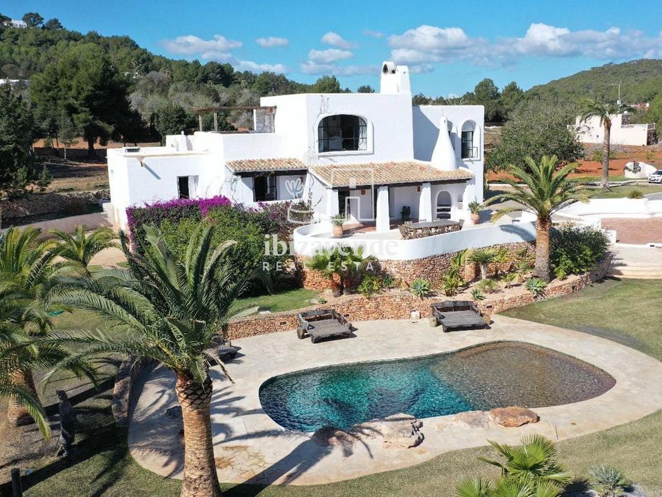 Villa i Santa Eulalia Del Rio, Ibiza - foto 1