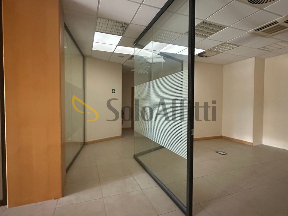 L'establiment comercial a Macerata, Macerata - foto 5