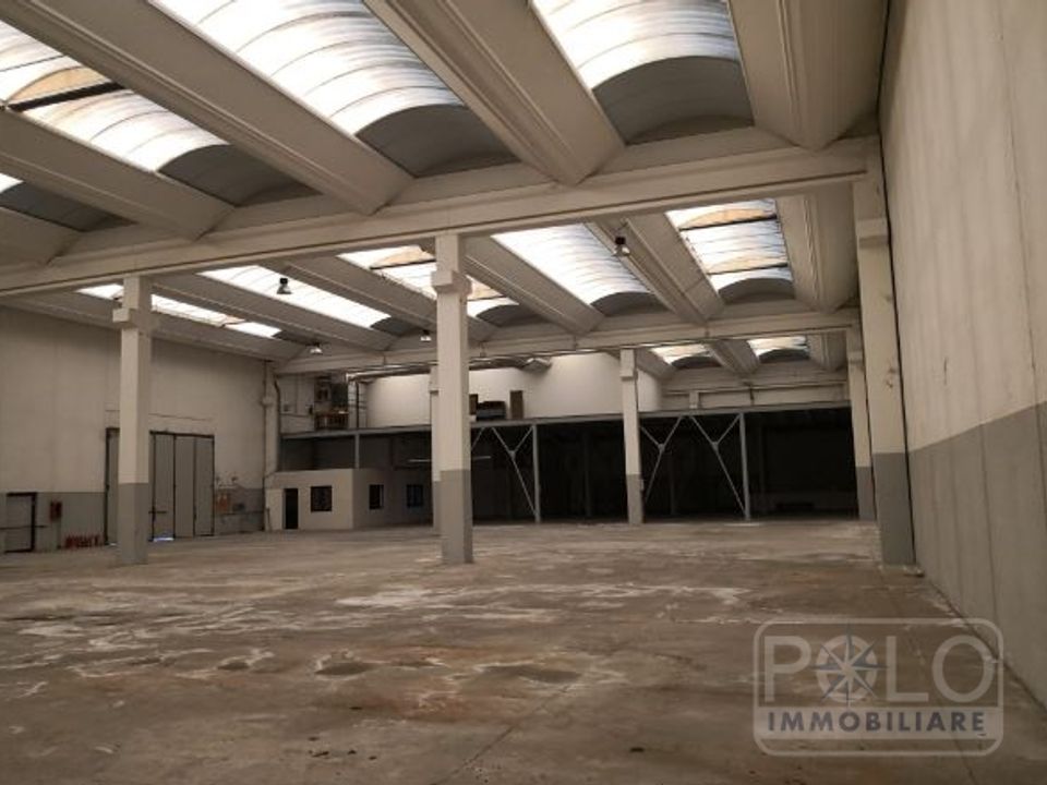 Erhvervsejendom i Pognano, Bergamo - foto 1