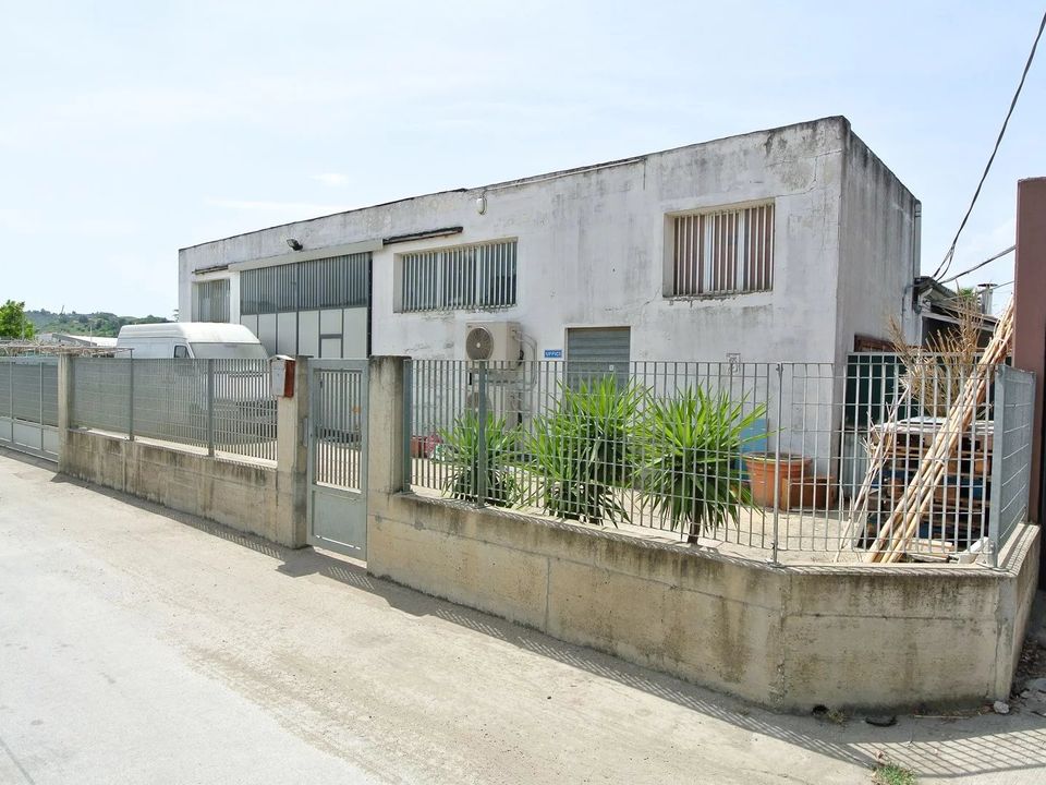 Erhvervsejendom i Montesilvano Marina, Pescara - foto 5
