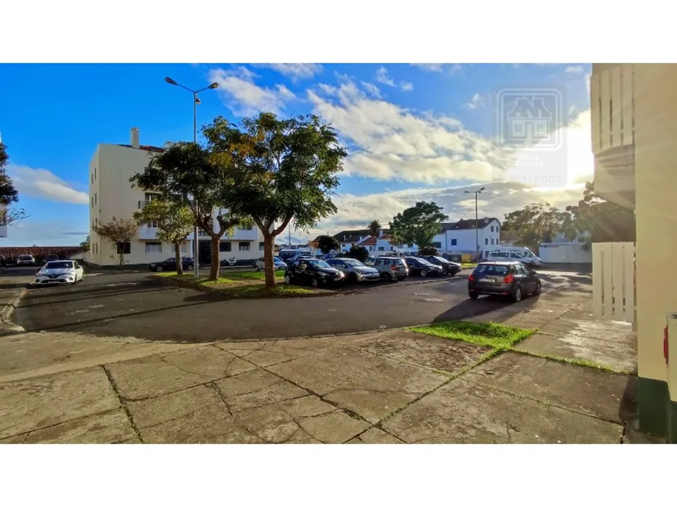 Erhvervsejendom i Ponta Delgada, Sao Miguel - foto 1