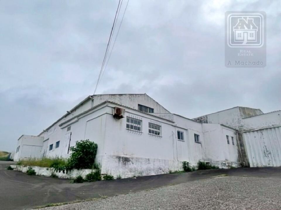 Erhvervsejendom i Vila da Praia da Vitoria, Terceira - foto 2