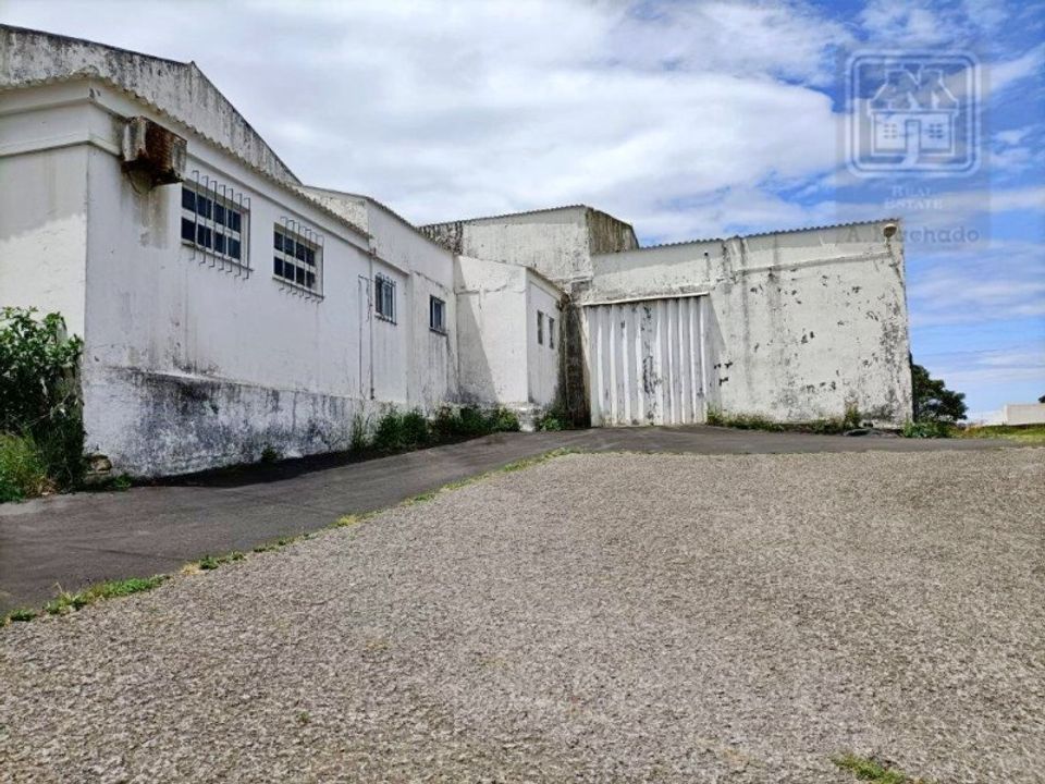 Erhvervsejendom i Vila da Praia da Vitoria, Terceira - foto 3