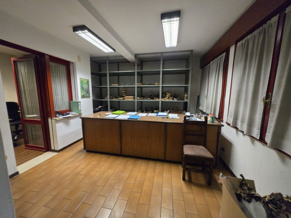 Erhvervsejendom i Stra, Venice - foto 3