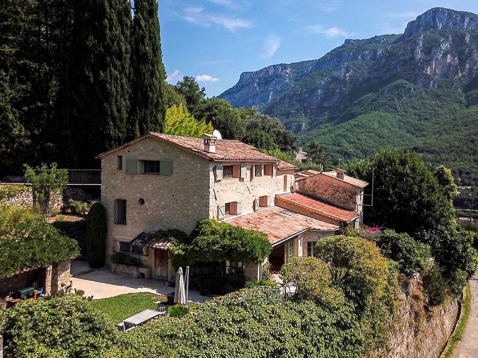 Villa i Le Bar-sur-Loup, Alpes-Maritimes - foto 2
