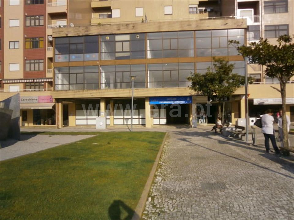 Erhvervsejendom i Povoa de Lanhoso, Braga - foto 1