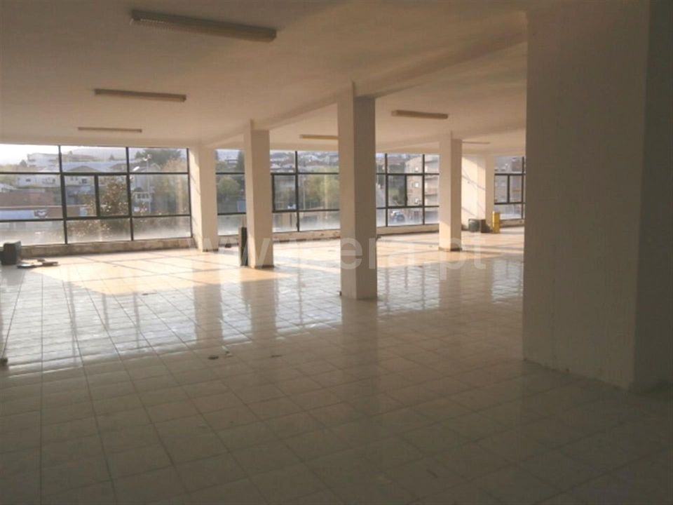 Erhvervsejendom i Povoa de Lanhoso, Braga - foto 2