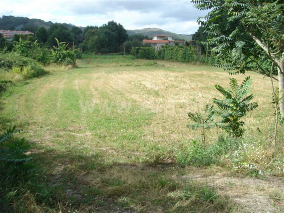 Helårsgrund i Guimaraes, Braga - foto 1