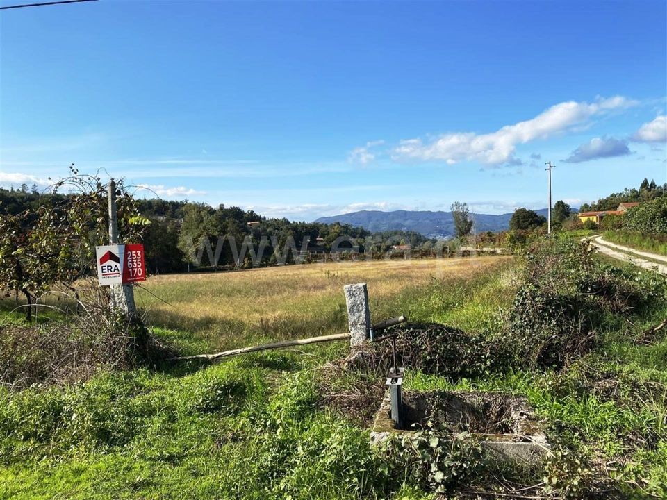 Helårsgrund i Povoa de Lanhoso, Braga - foto 1
