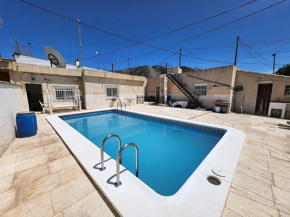 Cave house i Alguena, Alicante - bilde 1