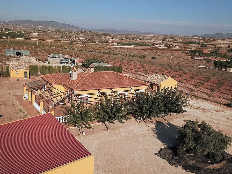 Villa i Pinoso, Alicante - foto 1