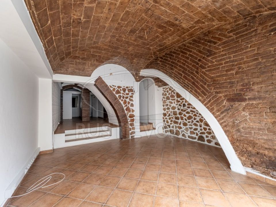 Erhvervsejendom i Evora, Evora - foto 1