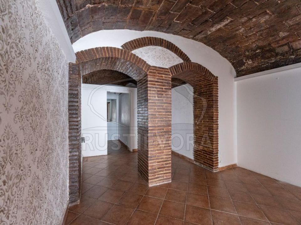 Erhvervsejendom i Evora, Evora - foto 3