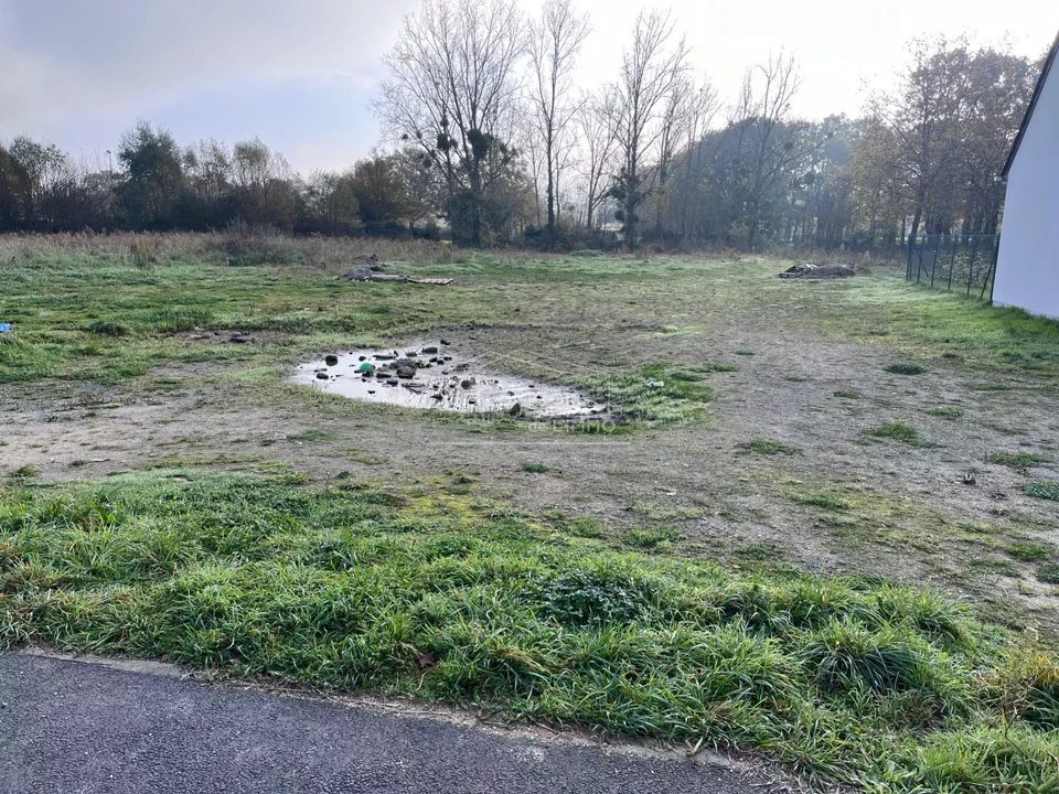 Helårsgrund i Donges, Loire-Atlantique - foto 2