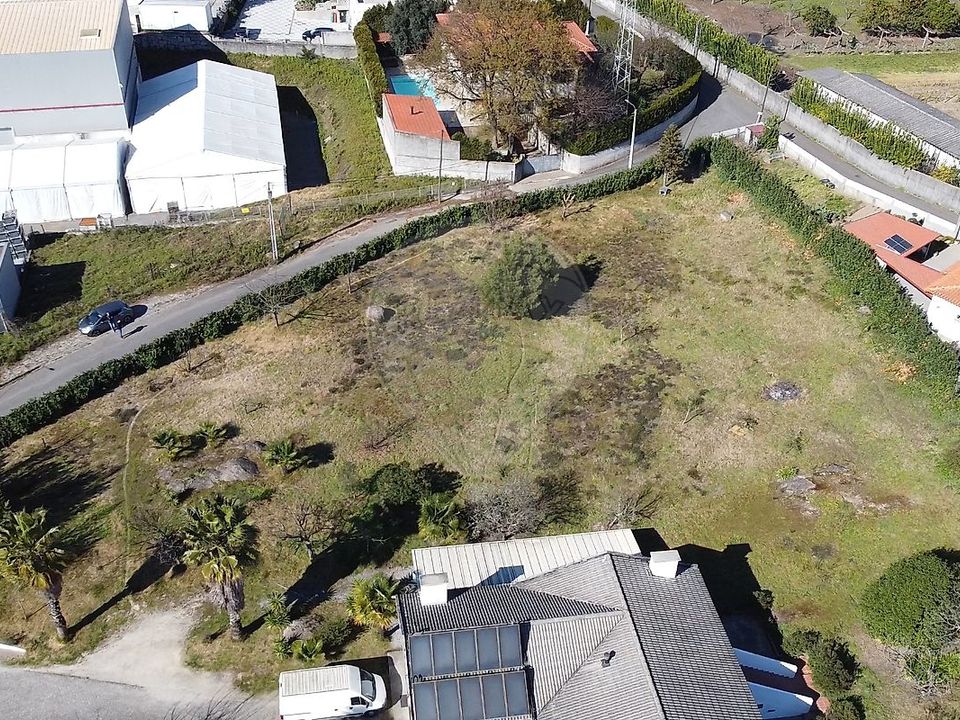 Helårsgrund i Guimaraes, Braga - foto 1