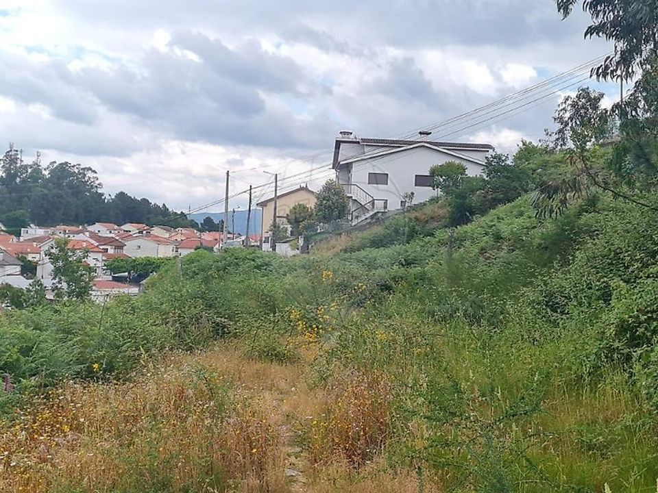 Helårsgrund i Fafe, Braga - foto 1