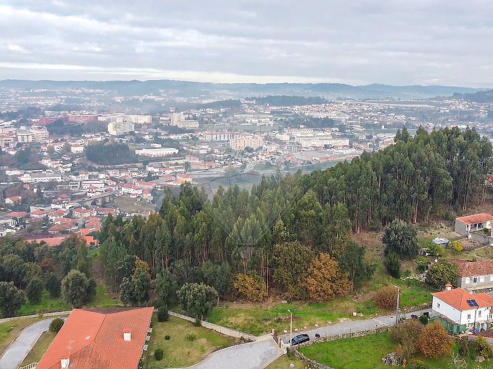 Helårsgrund i Santo Tirso, Porto - foto 2
