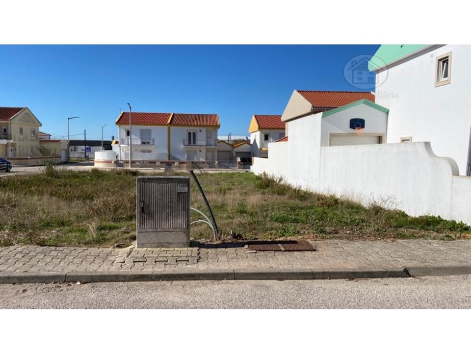 Helårsgrund i Atouguia da Baleia, Leiria - foto 1