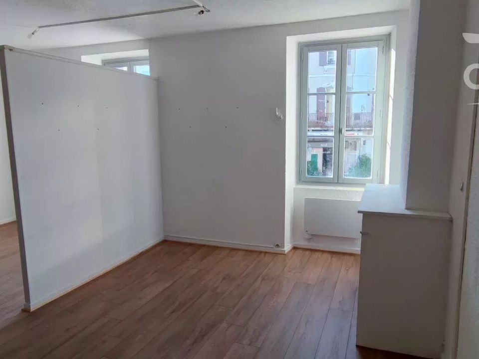 Commercial property in Chabeuil, Drome - photo 1