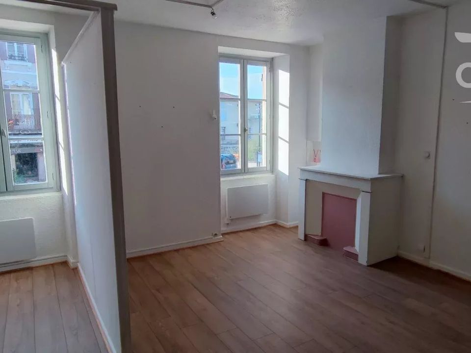Commercial property in Chabeuil, Drome - photo 2